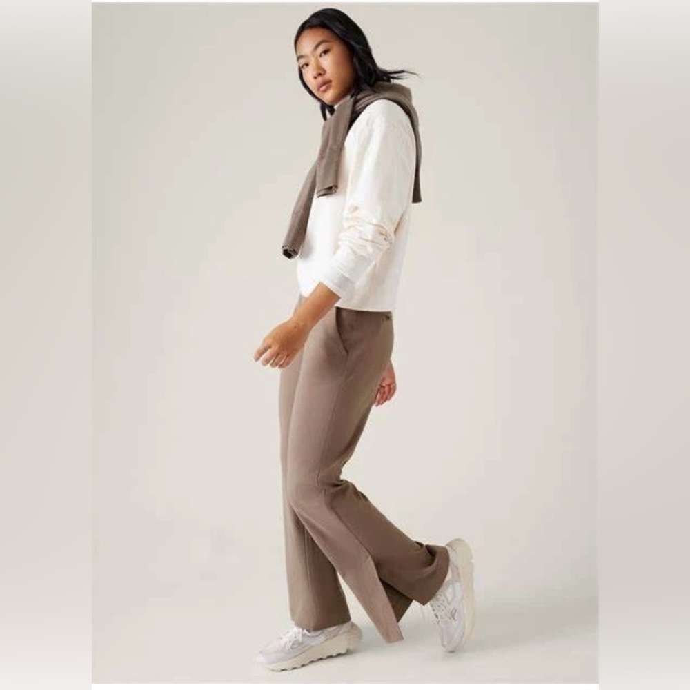 Athleta Venice Flare Pant in a rustic beige Size L